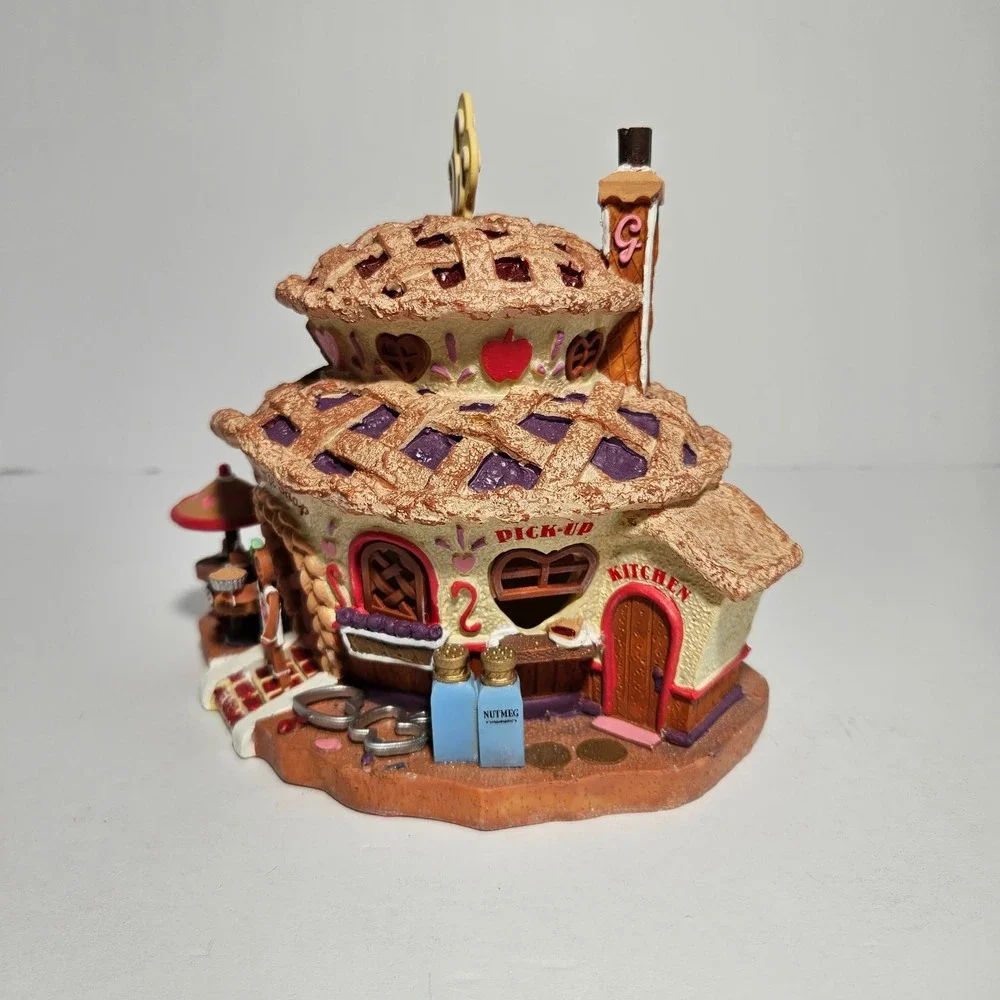 Lemax Gingers Pie Shop Christmas Village Sugar n Spice 25925 Lighted House